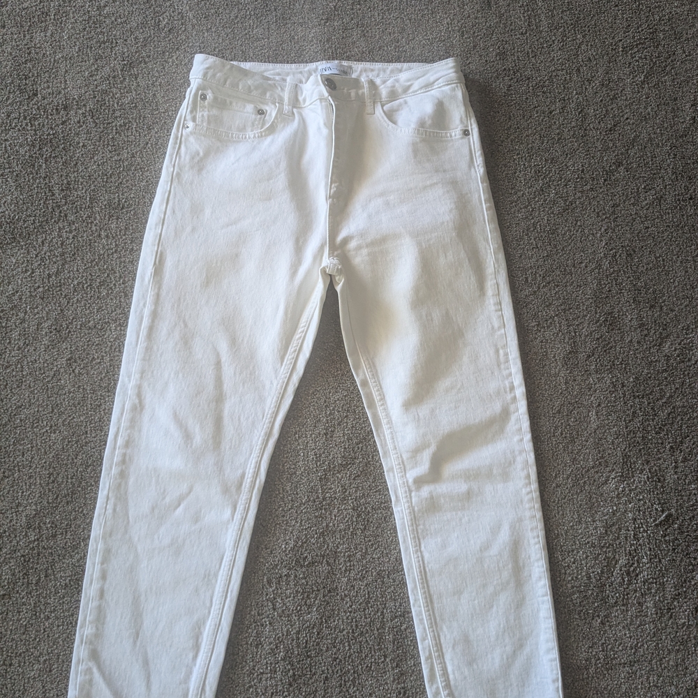 ZARA White Jeans – Size 10